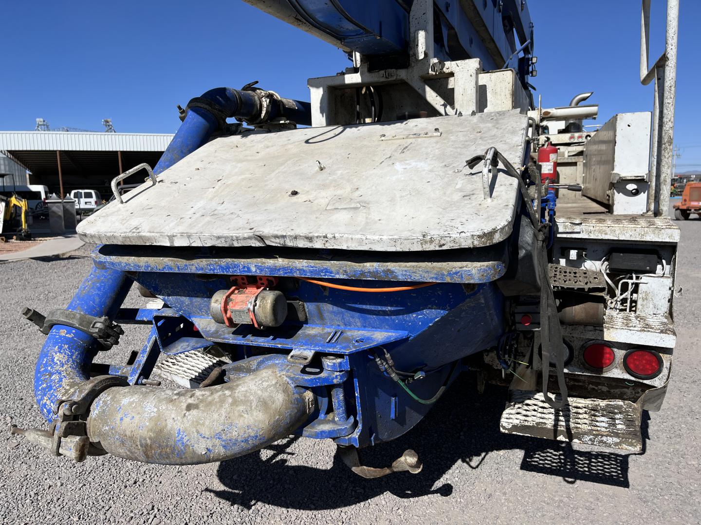 ./imagenes/INVOICE/2019/18014/AMION MAC 242 CON BOMBA DE CONCRETO PUTZMEISTER Z (17).JPG